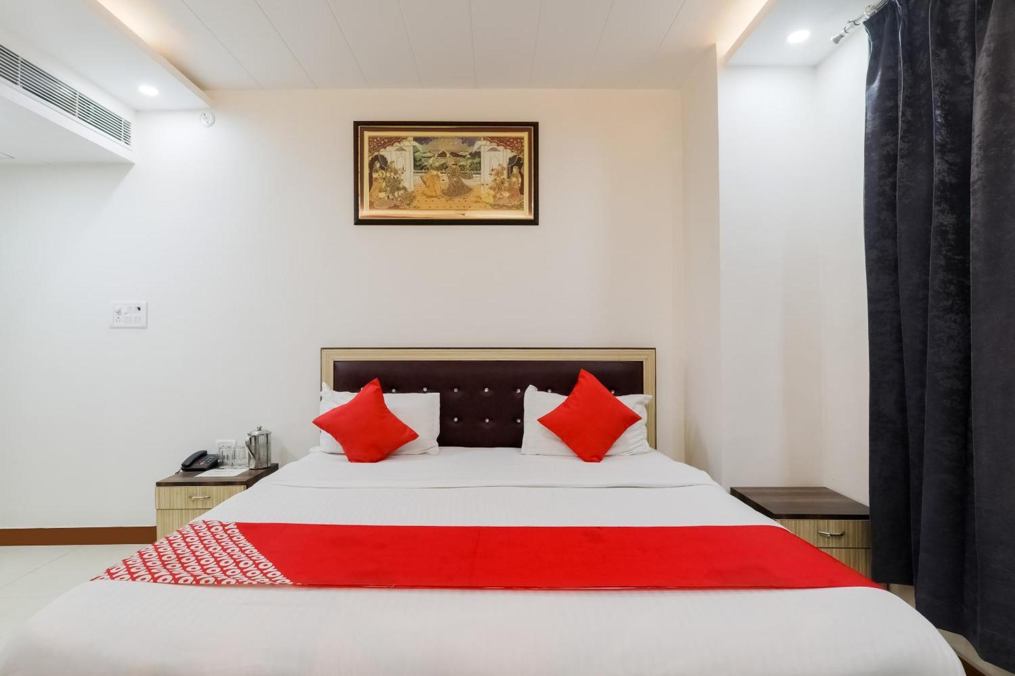 OYO 78997 The Maharaja Inn Lucknow Bagian luar foto