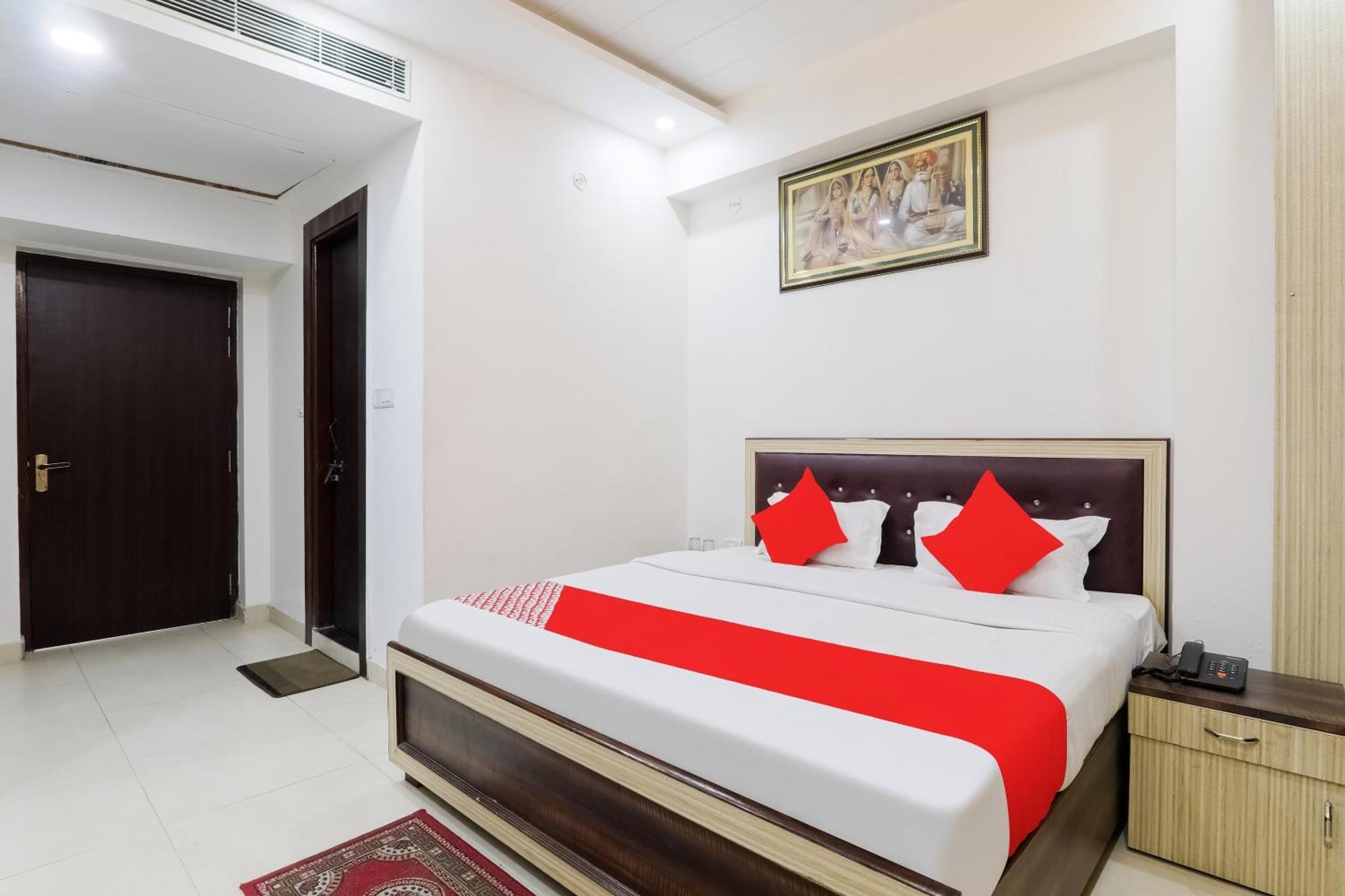 OYO 78997 The Maharaja Inn Lucknow Bagian luar foto