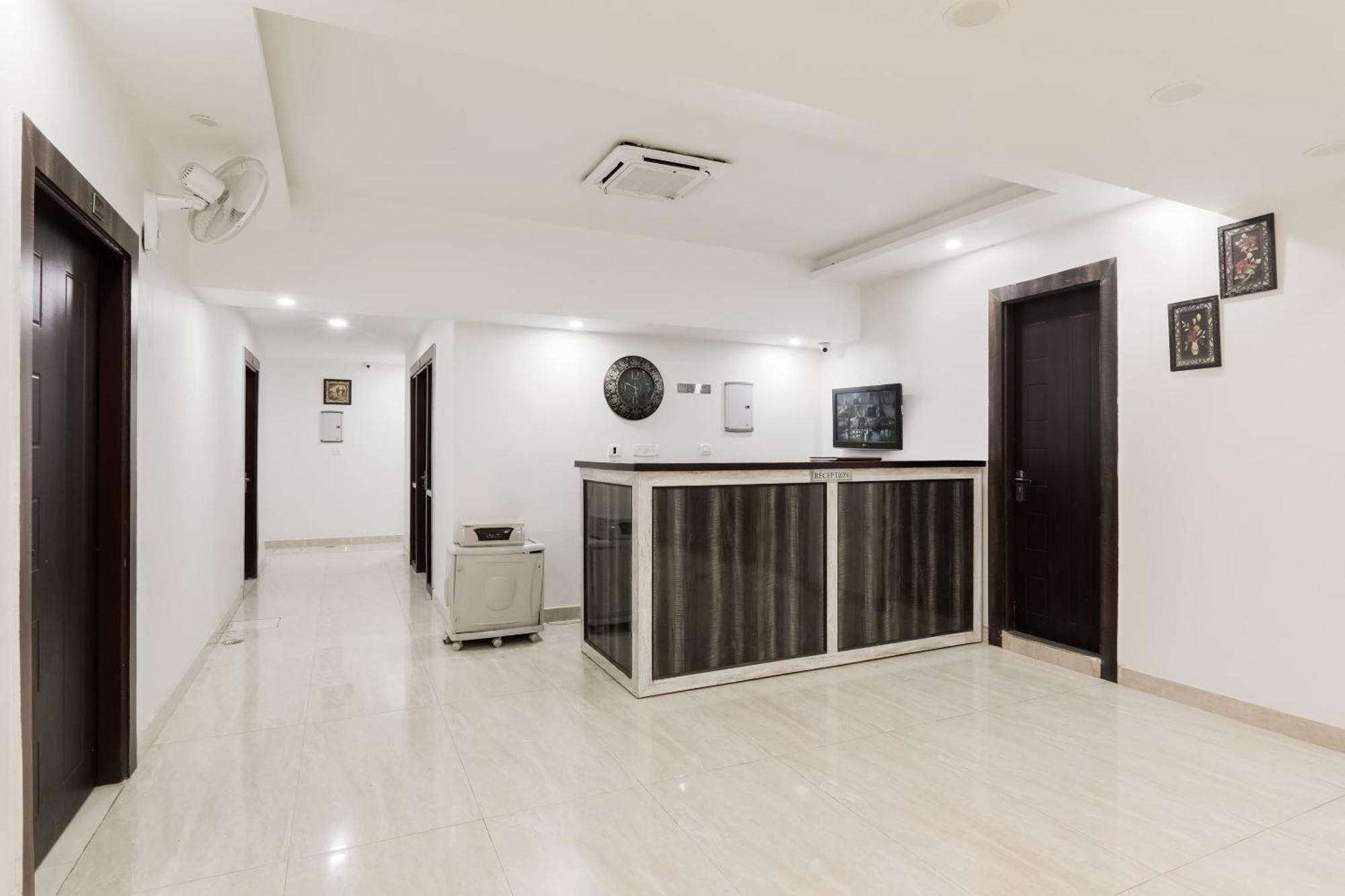 OYO 78997 The Maharaja Inn Lucknow Bagian luar foto